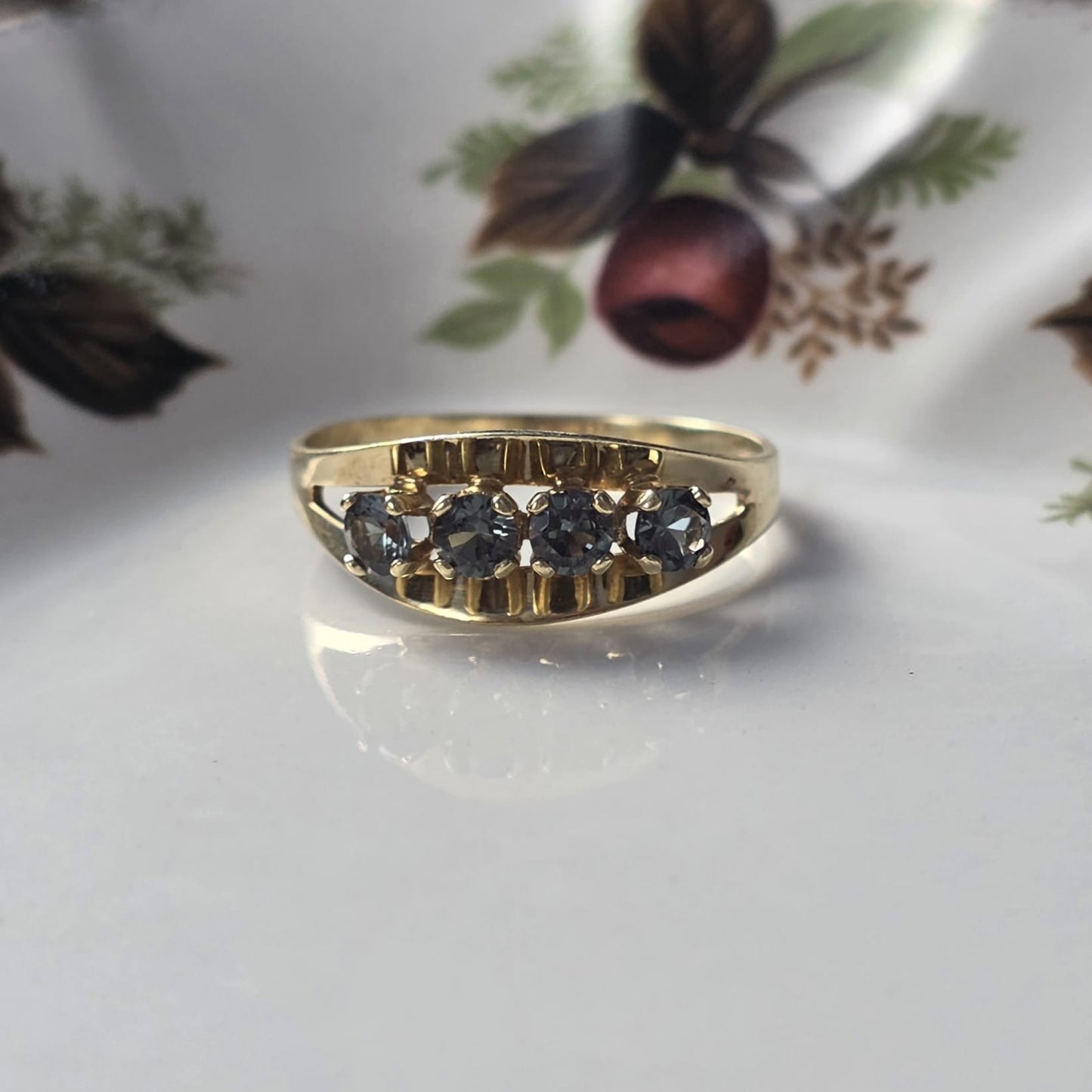 Vintage 14k gouden ring salie groene spinel