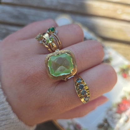 Vintage 14k gouden ring salie groene spinel