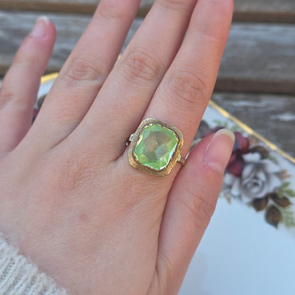 Vintage 14k gouden ring groene spinel
