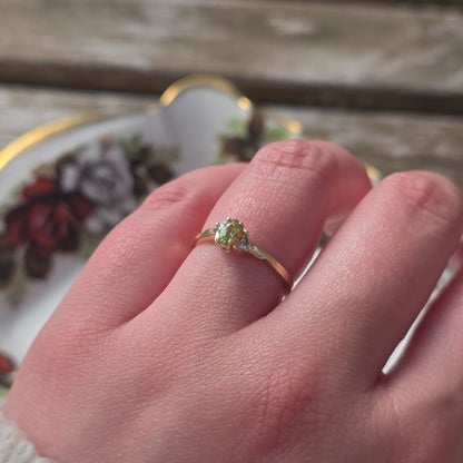 Vintage 10k ring met diamant en peridot