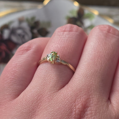 Vintage 10k ring met diamant en peridot