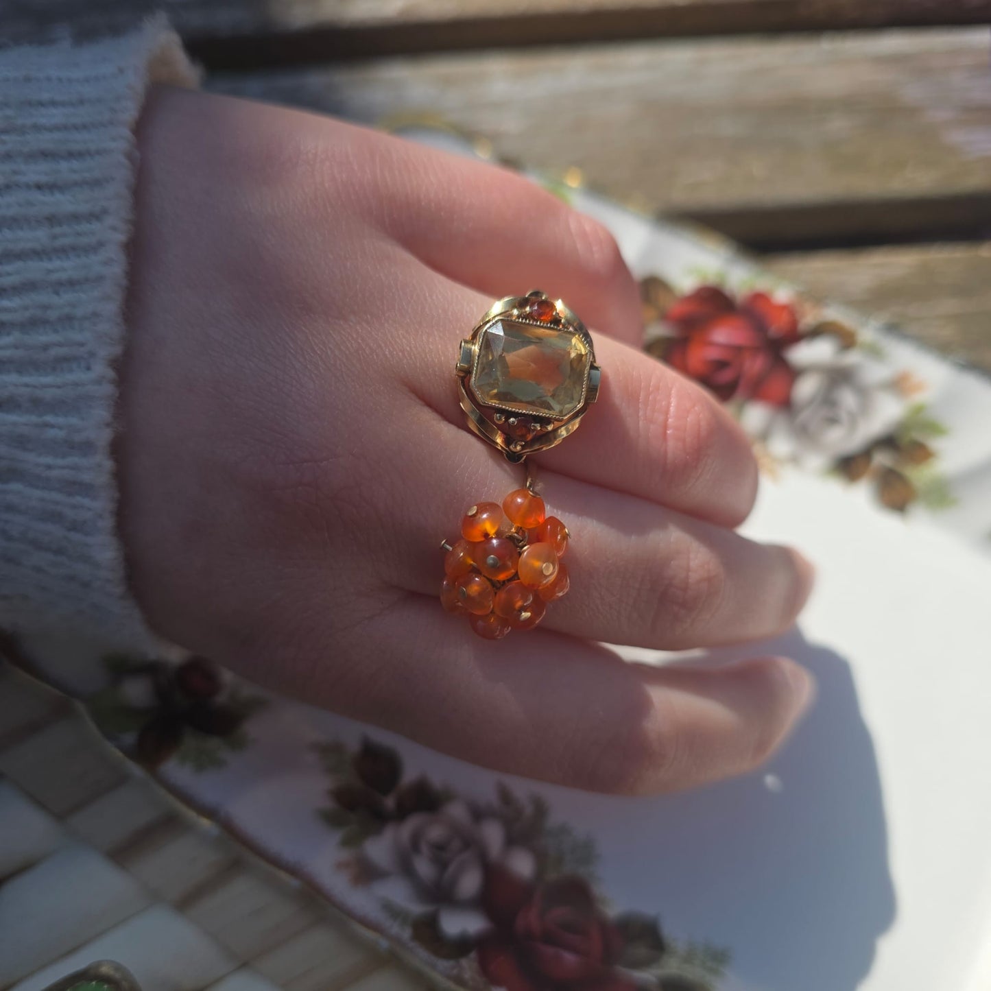 Vintage 10k ring met bewegende carneool