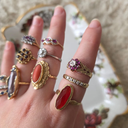 Vintage 8k gouden ring met robijn en diamant