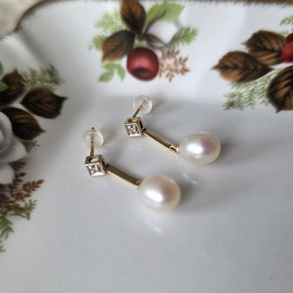 Vintage 14k gold stud earrings