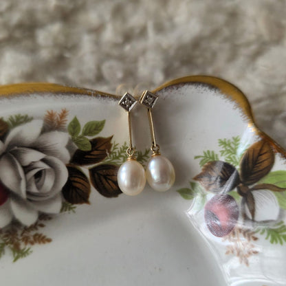 Vintage 14k gold stud earrings