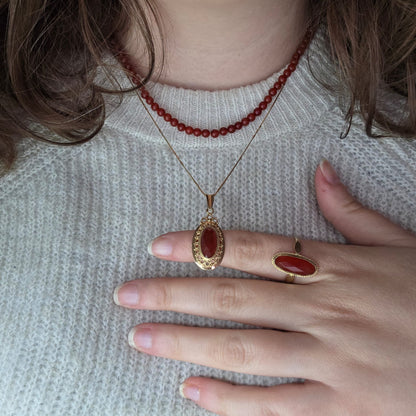 Vintage 14k gold pendant with carnelian