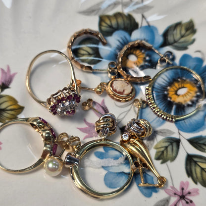 Vintage 9k ring met robijn en diamant