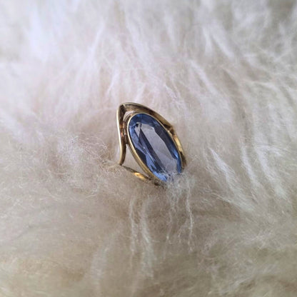 Vintage 14k gold ring with topaz