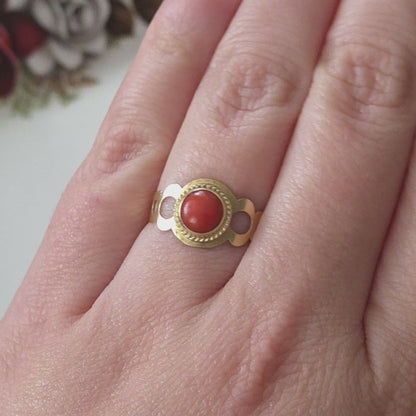 Vintage 14k gouden ring met bloedkoraal