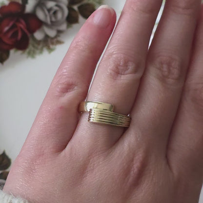 Vintage 14k gold overlap ring