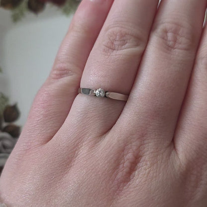 Vintage 14k witgouden verlovingsring met solitair diamant 0,06ct