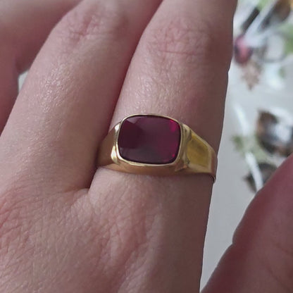 Vintage 18k gouden zegelring met robijn