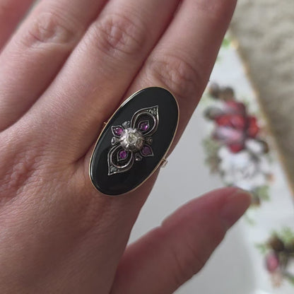 Antieke 14k gouden ring met onyx, robijnen en roosdiamant