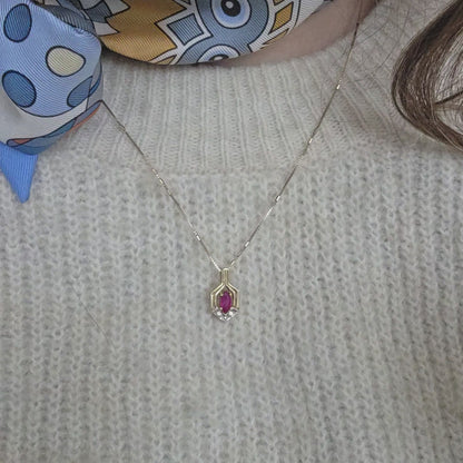 Vintage 14k gouden hangertje diamant en robijn