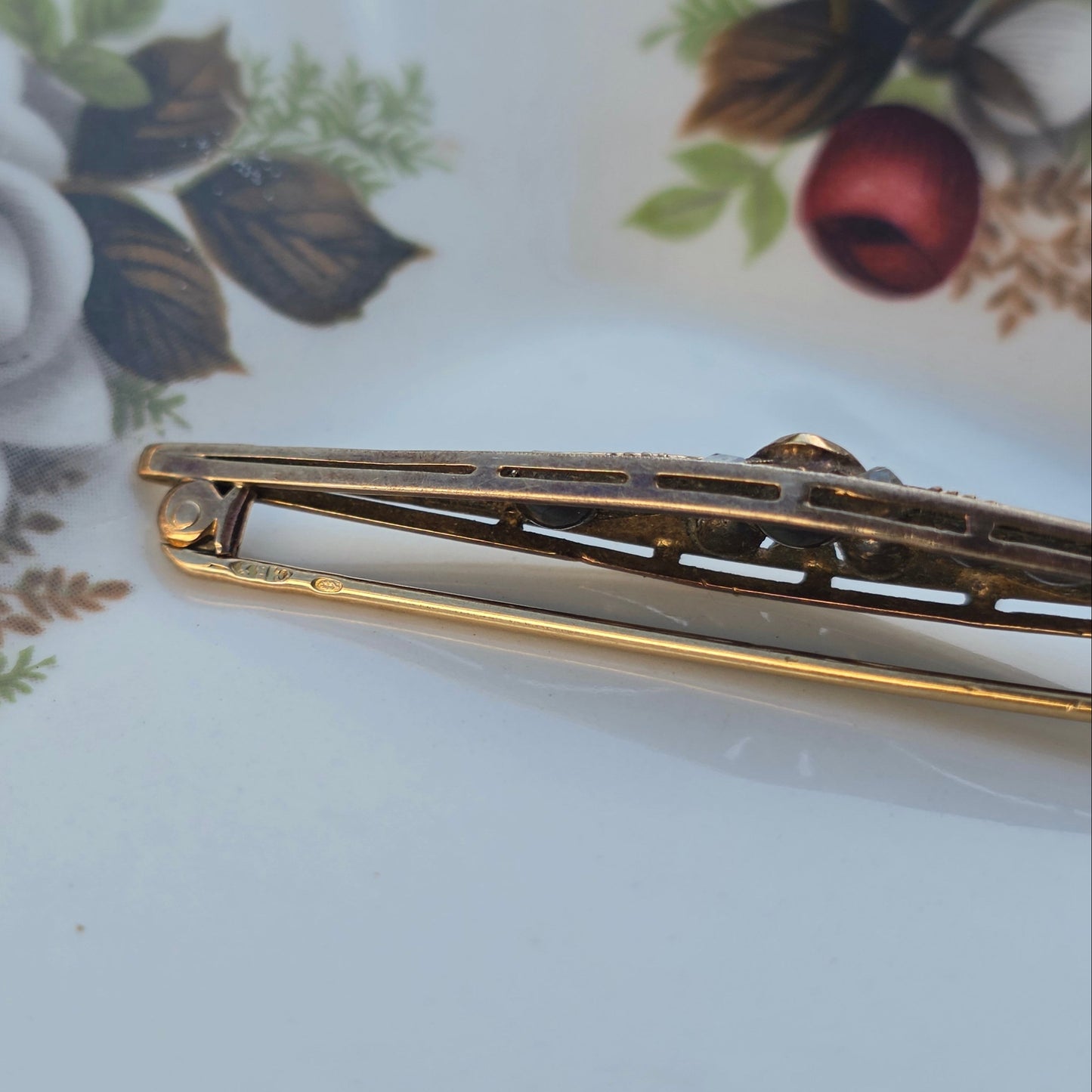 Antieke 14k gouden roosdiamant broche vroege Art Deco