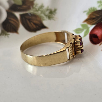 Vintage 14k gold ring with diamonds and ruby