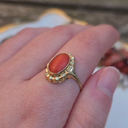 Vintage 14k gouden ring bloedkoraal