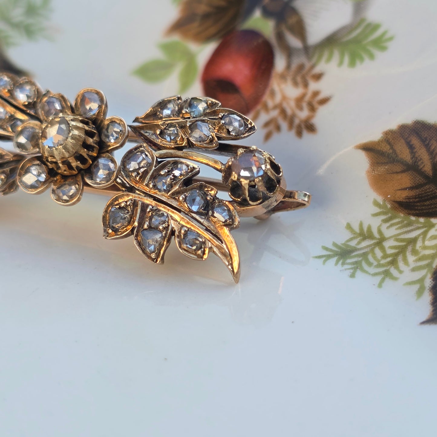 Antieke 14k gouden roosdiamant broche bloemtak en tremblant