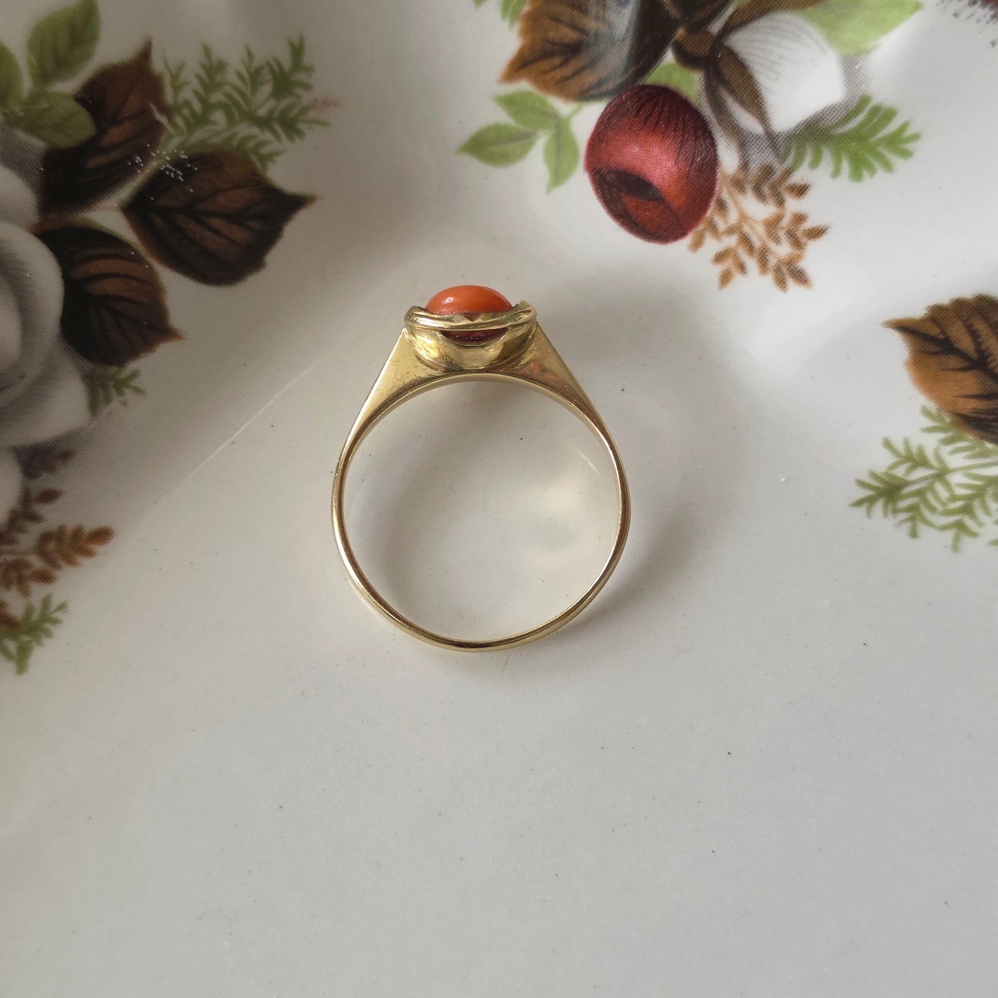 Vintage 14k gouden ring bloedkoraal