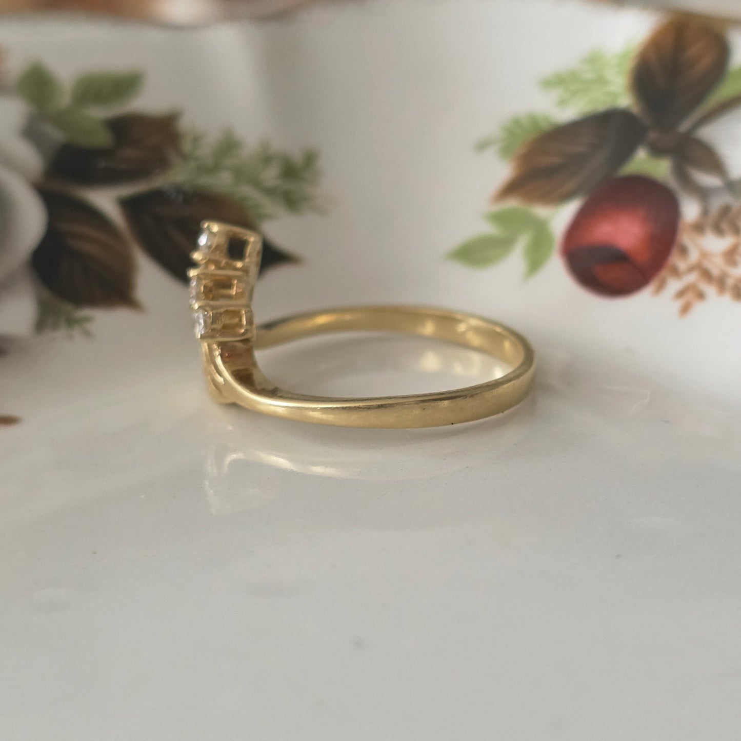 Vintage 14k gold ring with diamond bloom