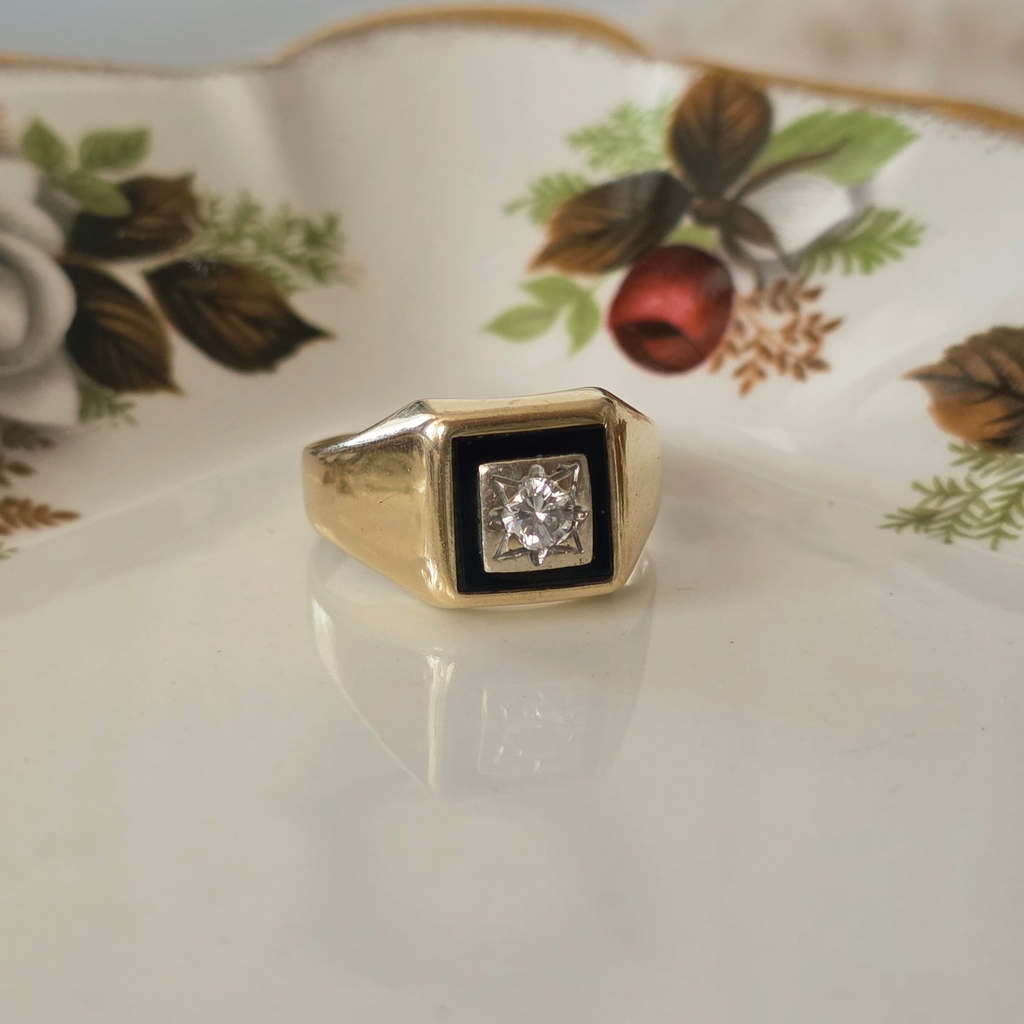 Vintage 14k gouden zegelring met onyx en diamant