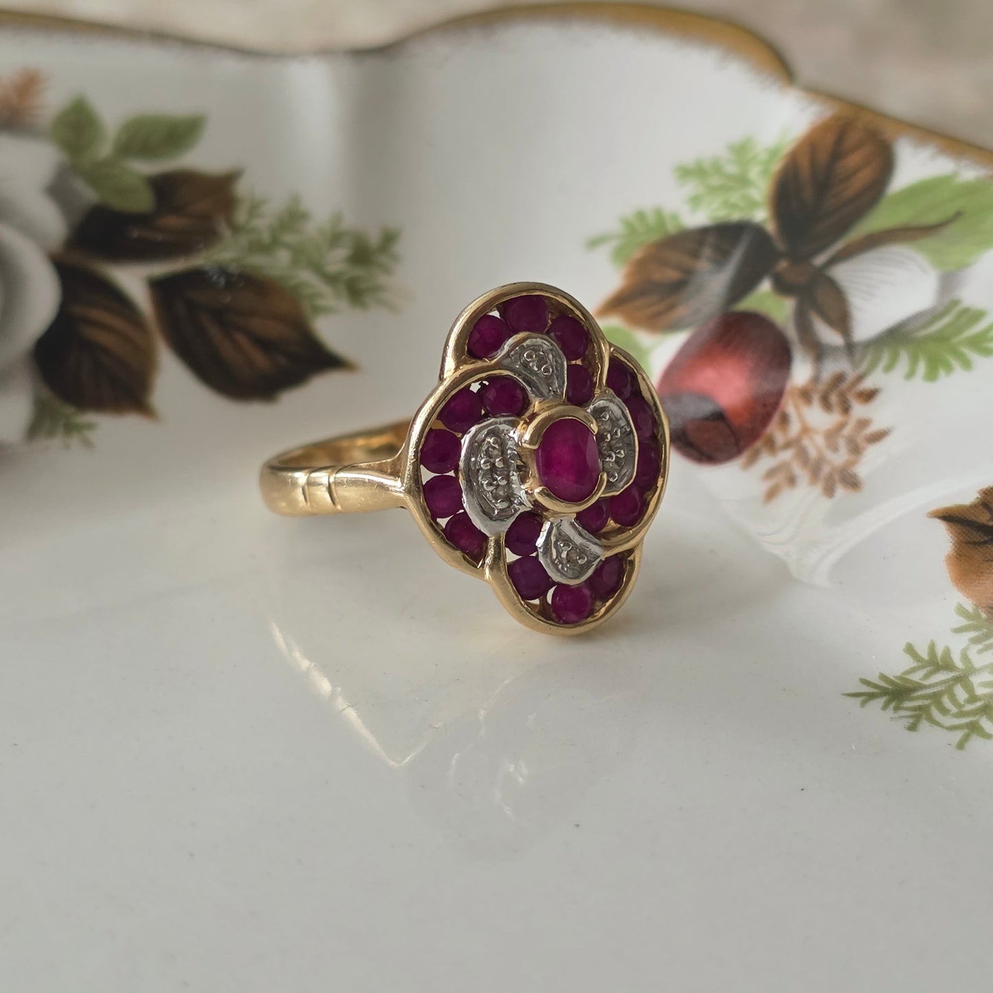 Vintage 14k gold ring with diamonds and ruby