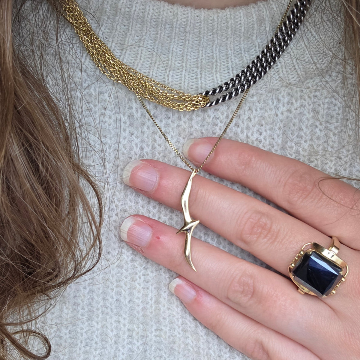 Vintage 14k gold ring with hematite