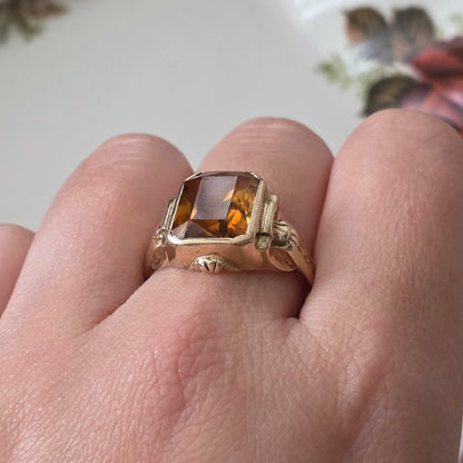 Vintage 10k ring with citrine