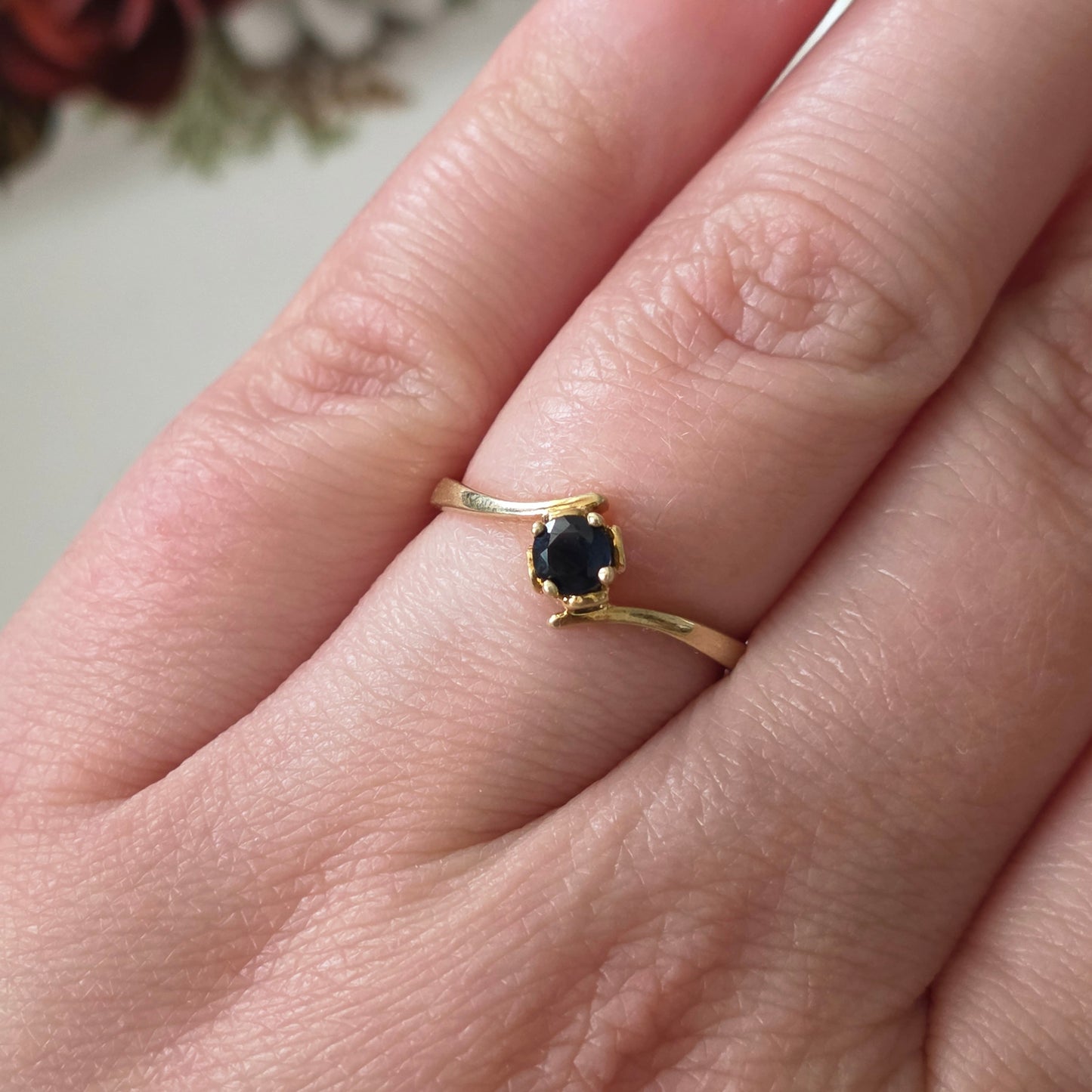 Vintage 14k gouden ring solitair saffier