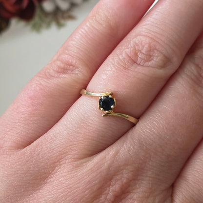 Vintage 14k gouden ring solitair saffier