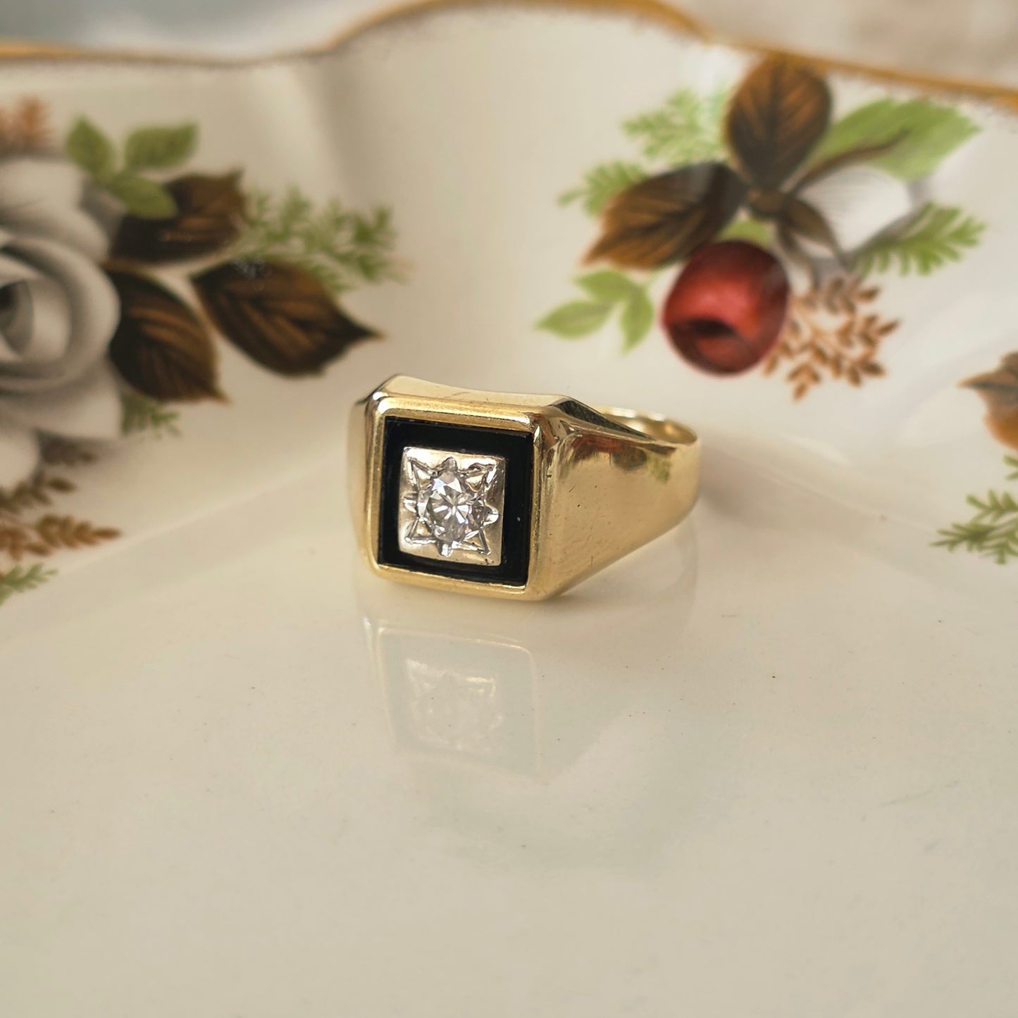 Vintage 14k gouden zegelring met onyx en diamant