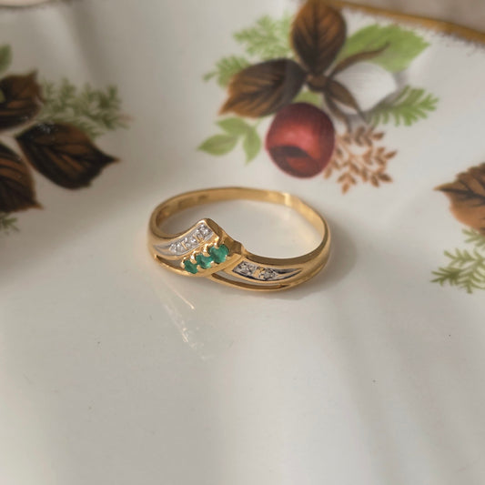 Vintage 18k ring met diamant en smaragd