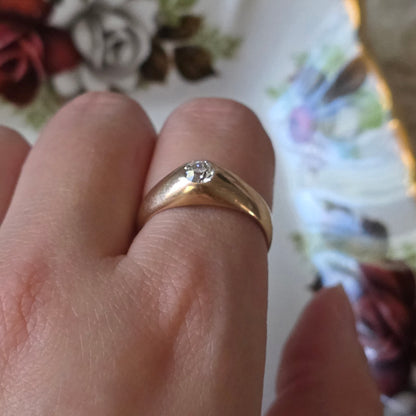 Antieke 14k gouden gypsy bombe ring old European cut diamant 0.4ct