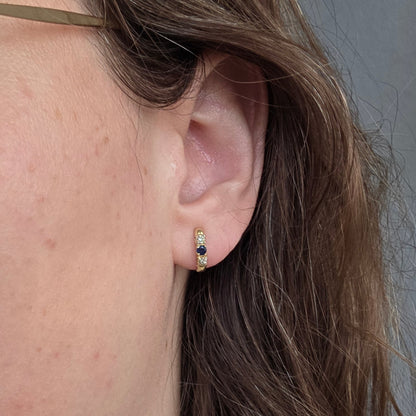 Vintage 14k gouden oorstekers diamant en saffier