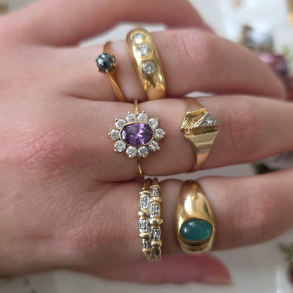 Vintage 18k gold hematite ring