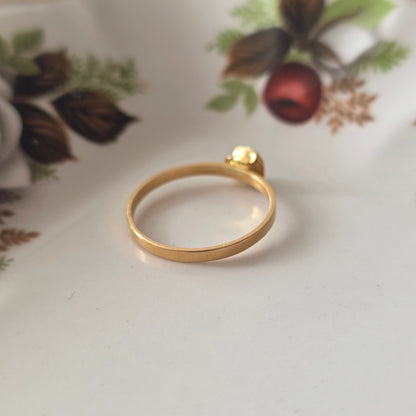 Vintage 18k ring met bloem