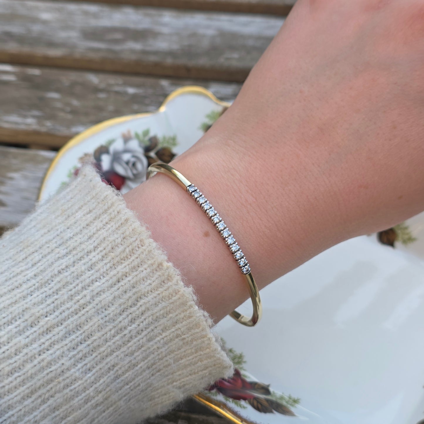 Vintage 14k gouden bangle armband met 13 diamanten
