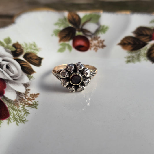 Antieke 14k en zilver ring granaat en diamanten