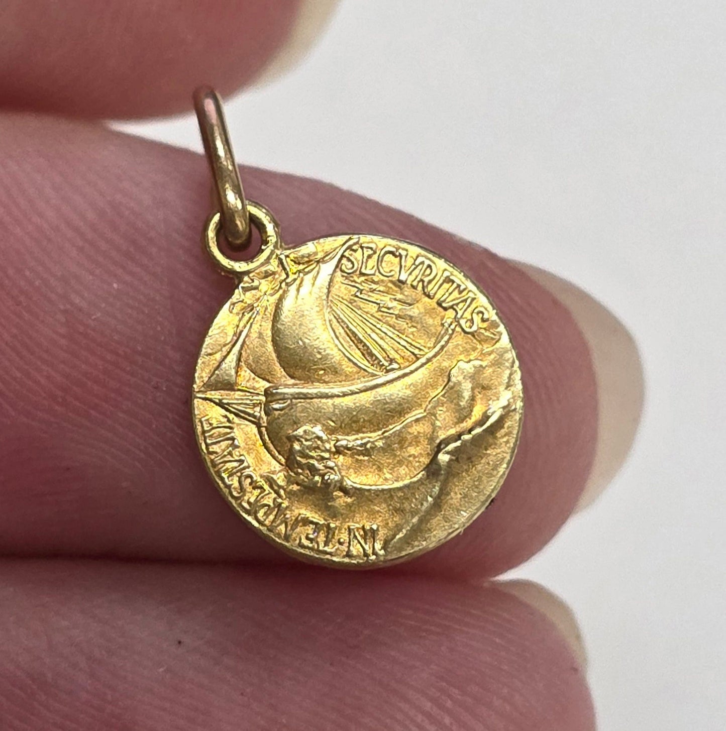 Vintage 18k gold pendant Saint George and the Dragon