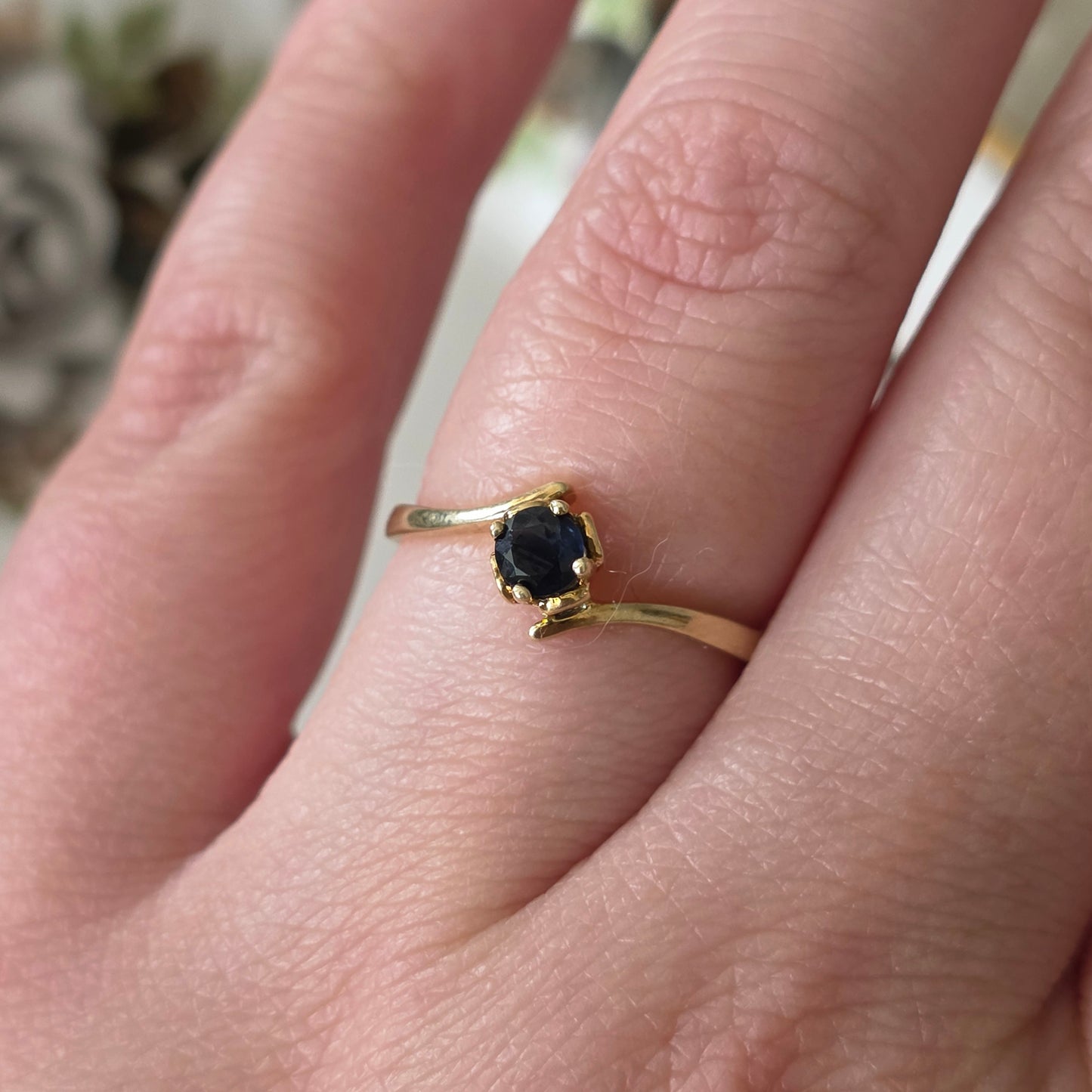 Vintage 14k gouden ring solitair saffier