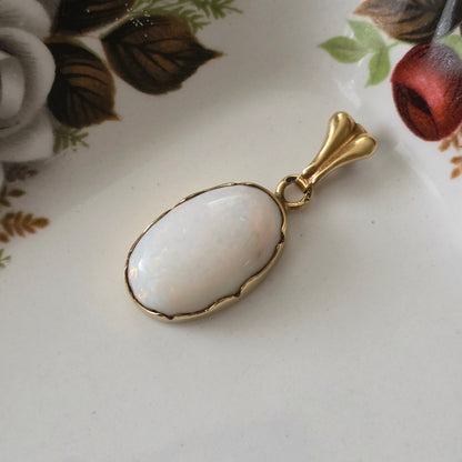 Vintage 14k gouden hanger met opaal