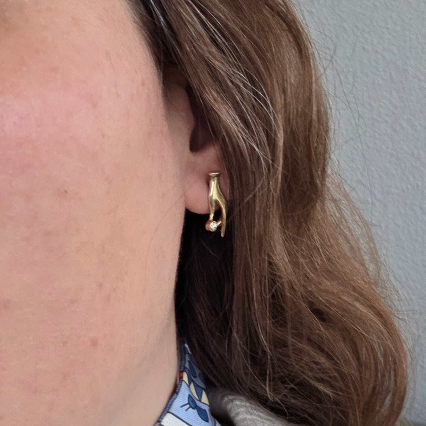 Vintage 14k gouden oorstekers diamant hand
