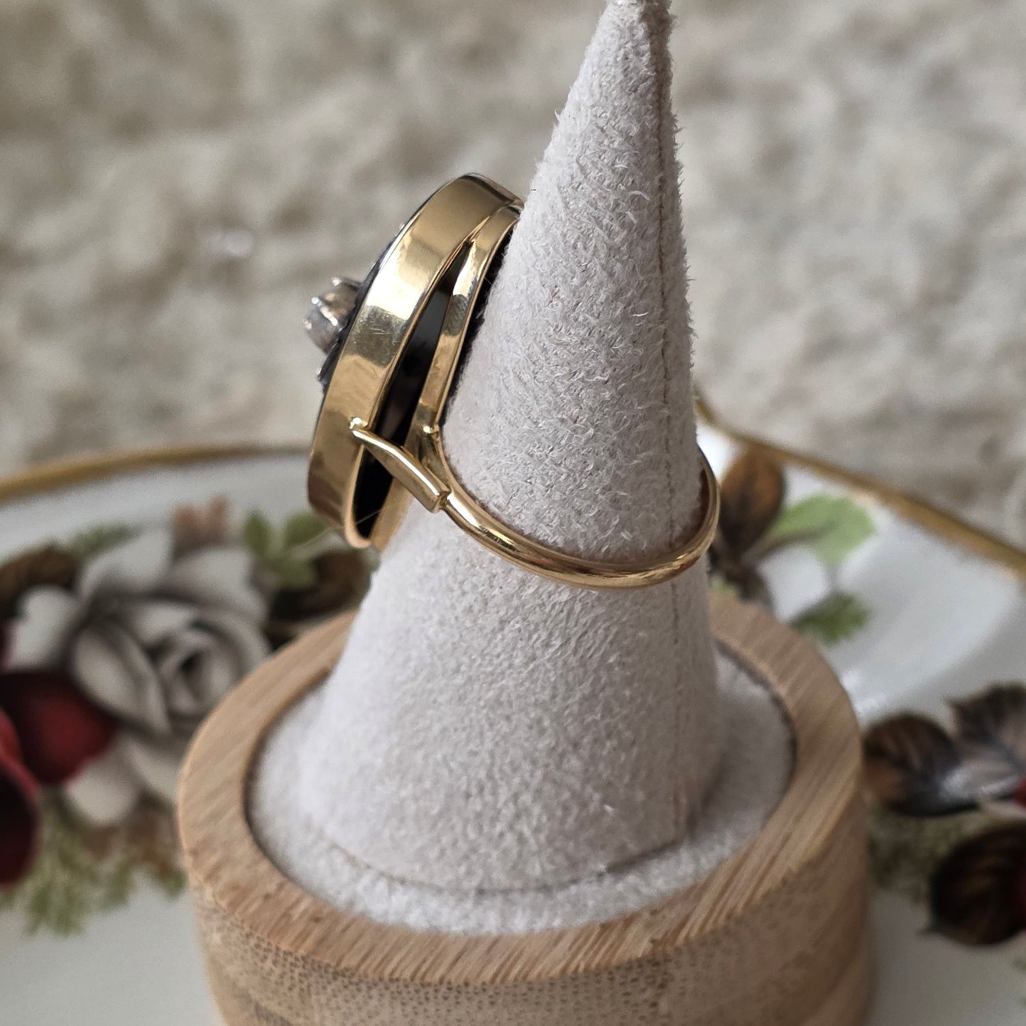 Antieke 14k gouden ring met onyx, robijnen en roosdiamant