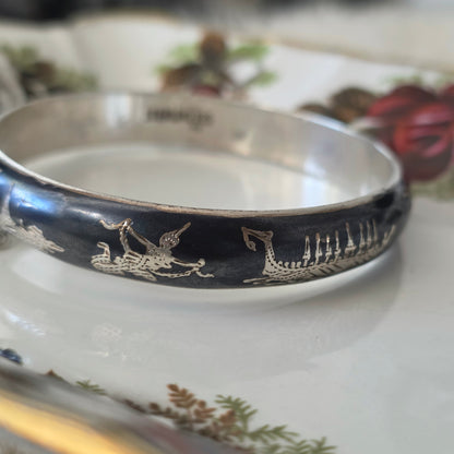 Vintage silver bangle black enamel Thai