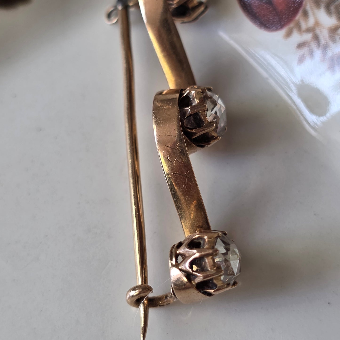 Antieke 14k gouden roosdiamant broche uit 1737