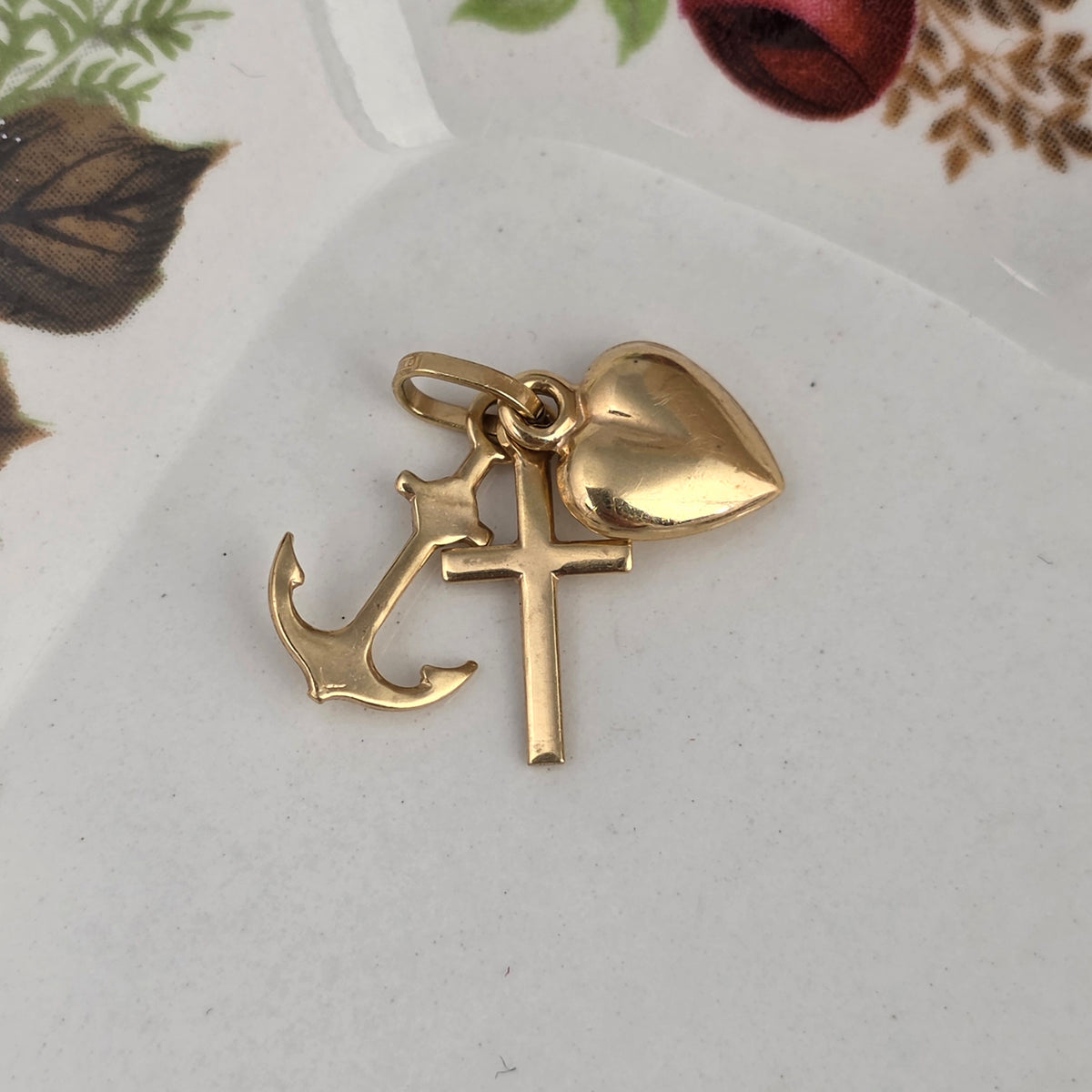 Vintage 18k gouden hanger faith hope love