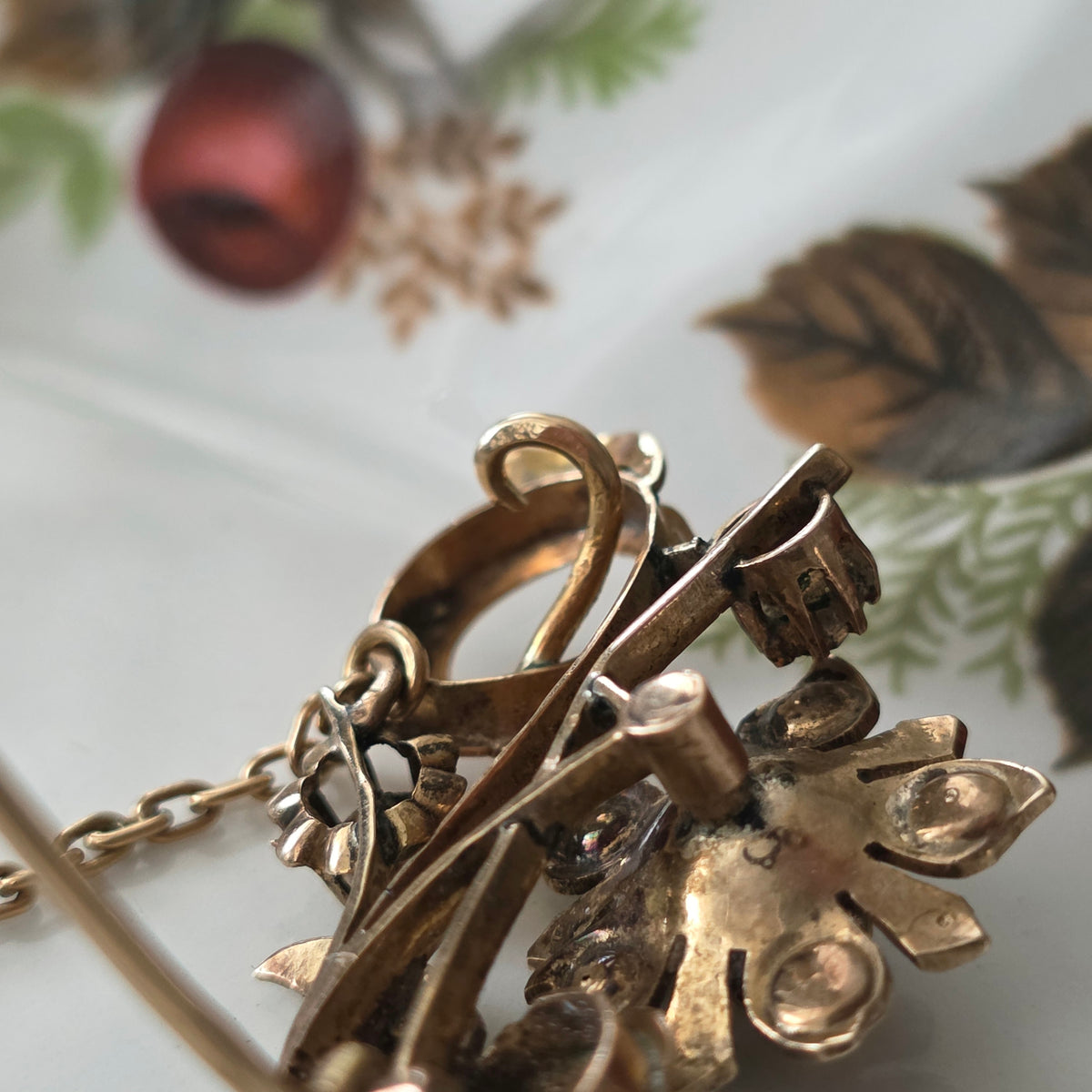 Antieke 14k gouden roosdiamant broche bloemtak
