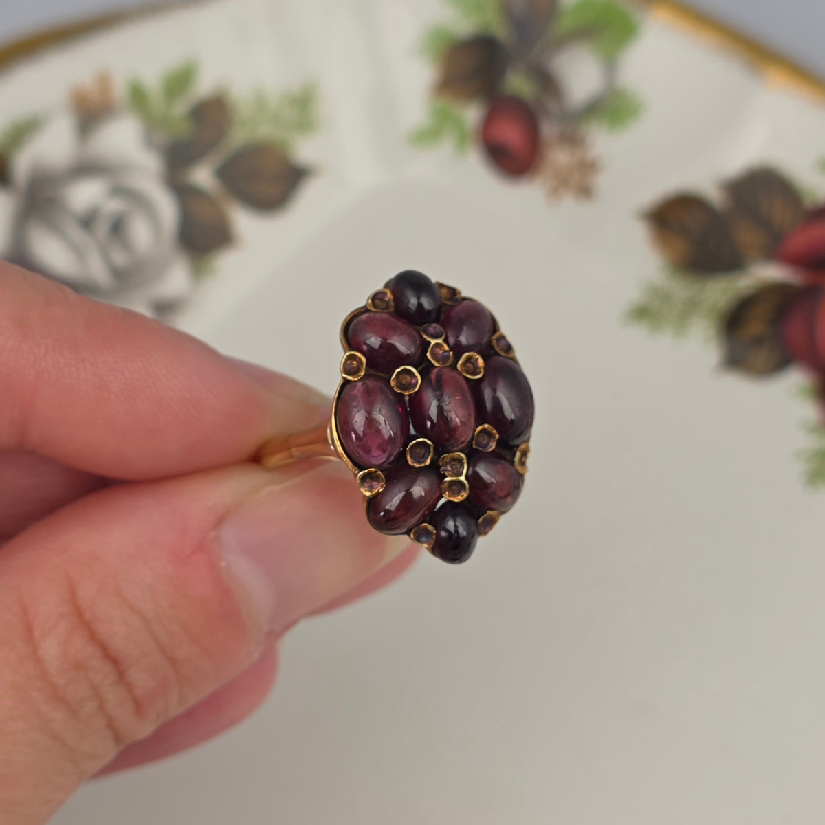 Vintage 14k gouden ring met granaat cabochons