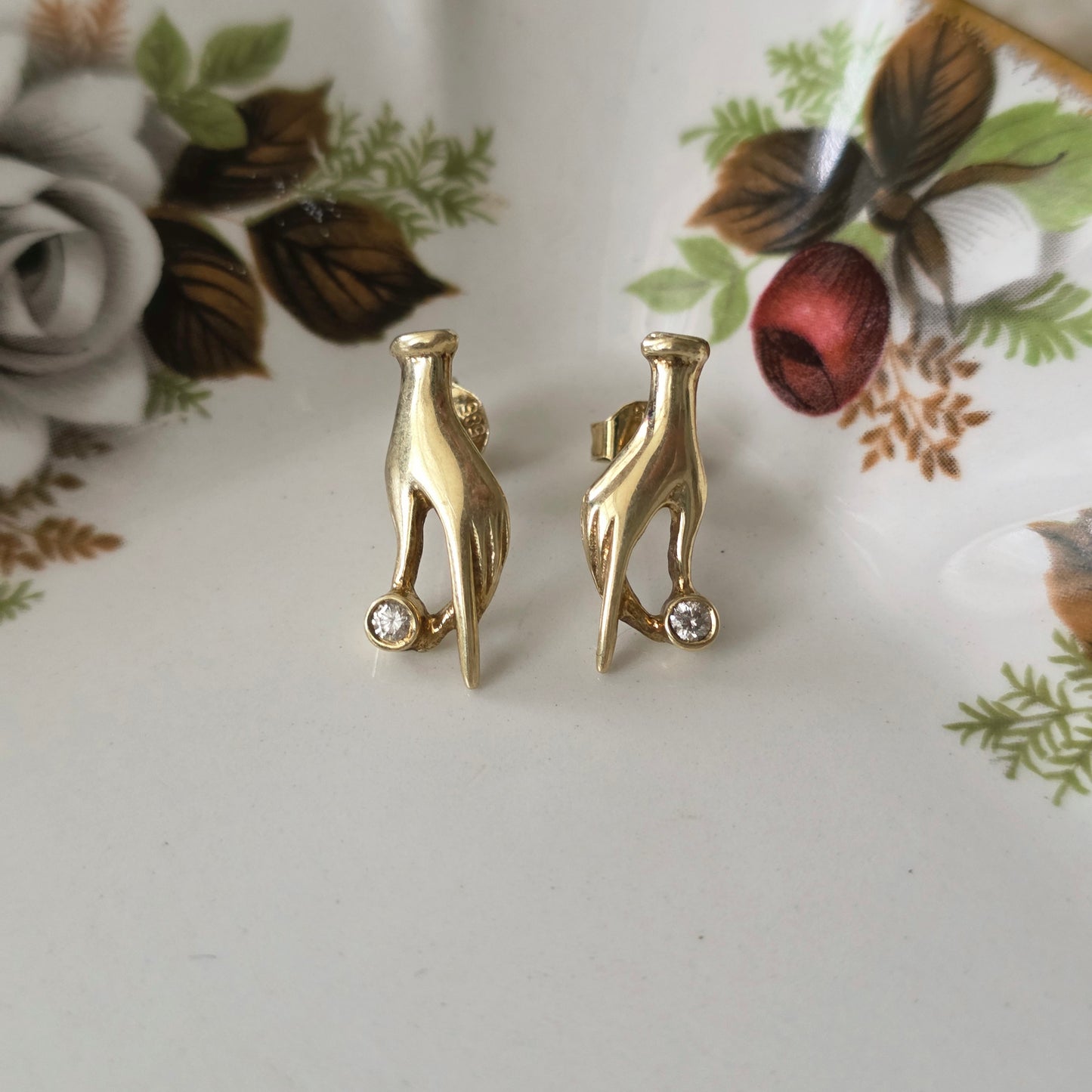 Vintage 14k gouden oorstekers diamant hand