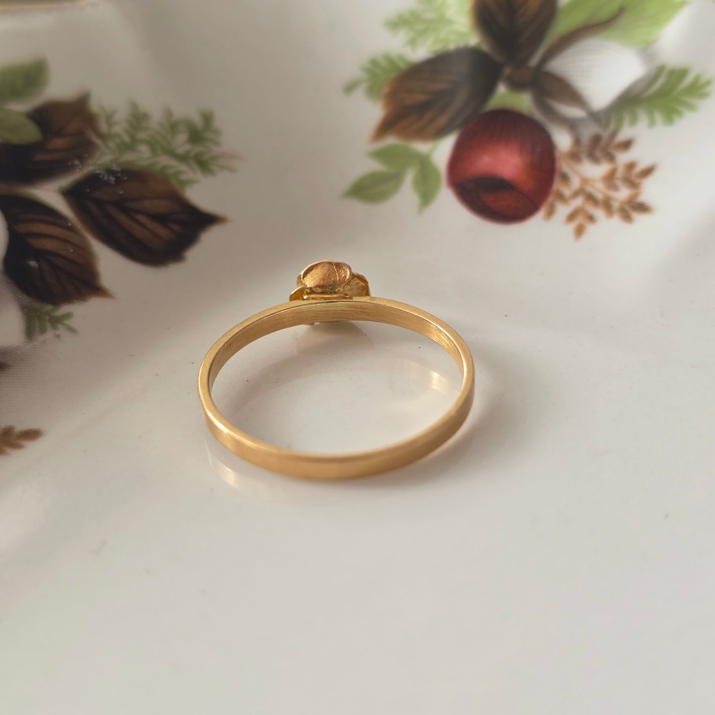 Vintage 18k ring met bloem